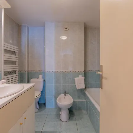 De L'aiguille Du Midi - Happy